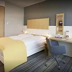 Premier מלון 3*