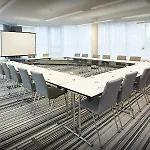 Premier מלון 3*