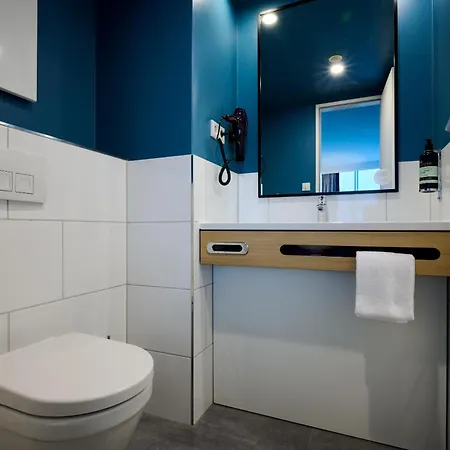 Premier Hotel 3*