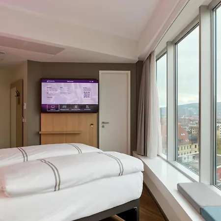 Premier Hotel 3*